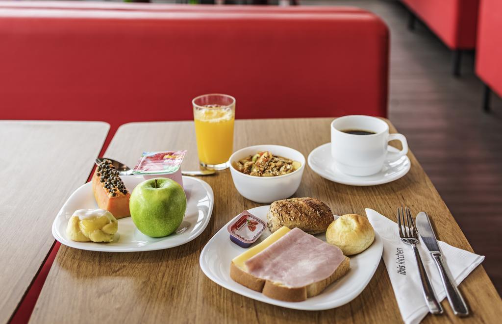 Hotell Ibis Messe Airport 3*