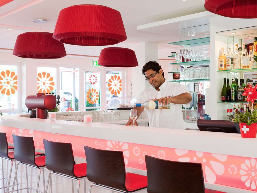 Hotell Ibis Messe Airport Zürich